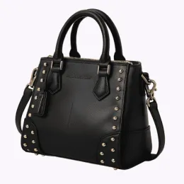 Женская сумка Nuvella из натуральной кожи чёрного цвета